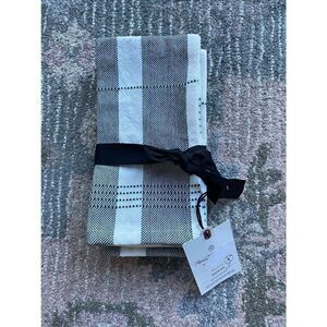 Hearth and Hand 3 Napkins 18x18”